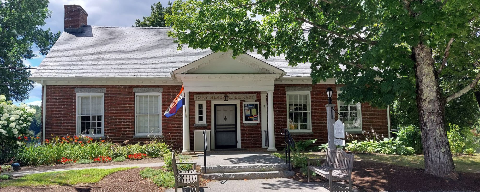 Banner for Cary Memorial Library, Wayne, Maine.