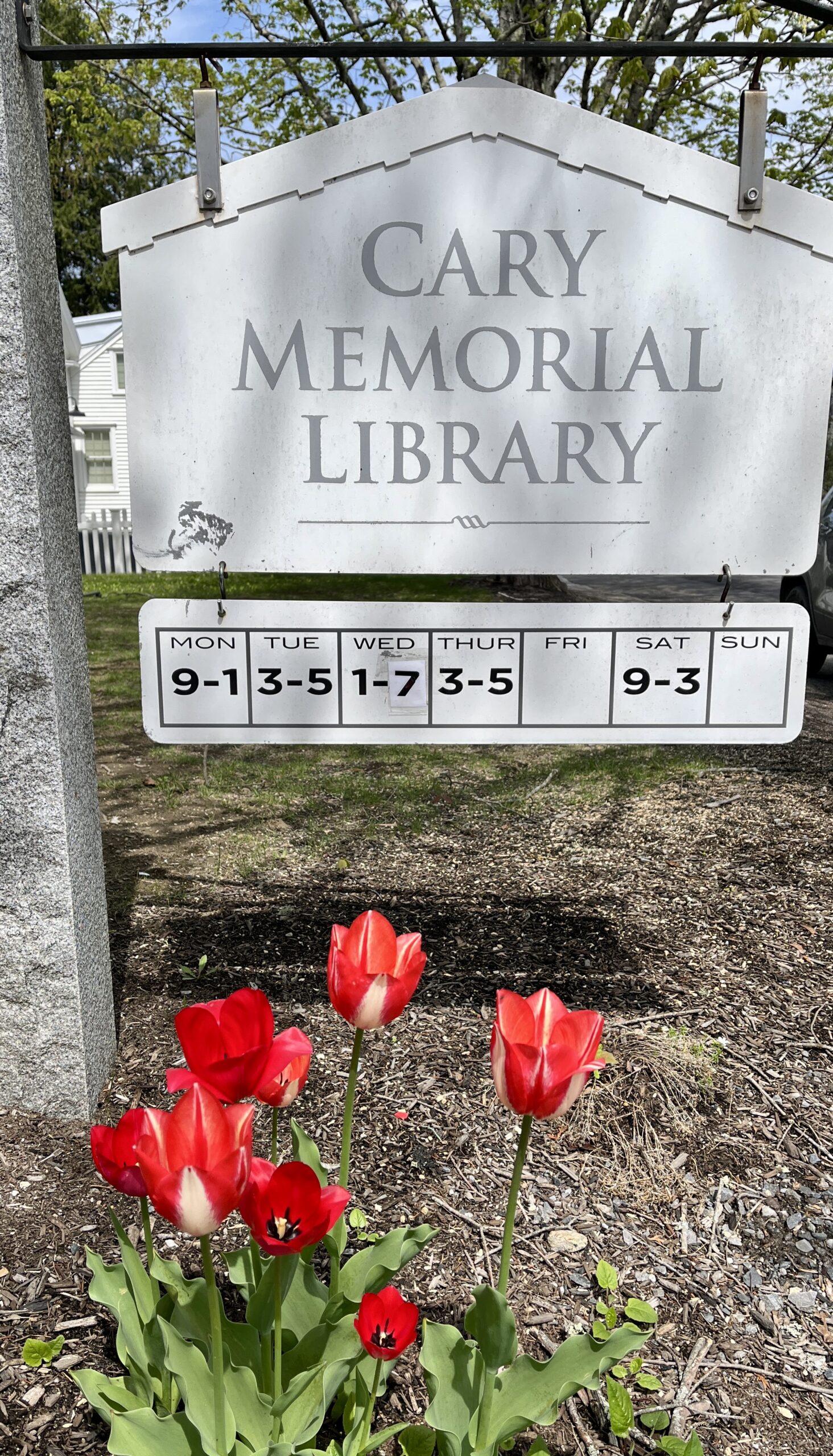 Home Cary Memorial Library, Wayne, Maine